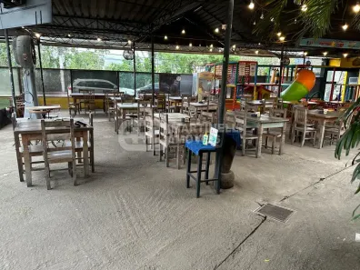 Ponto Comercial à venda, 2000m² no Taquara, Rio de Janeiro