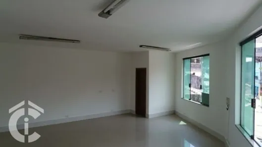Imóvel Comercial à venda, 680m² no Vila Paulo Silas, São Paulo