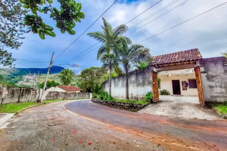 Casa de Condomínio com 3 Quartos à venda, 350m² no Parque das Palmeiras, Juiz de Fora