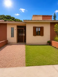 Casa de Condomínio com 2 Quartos à venda, 57m² no Krahe, Viamão