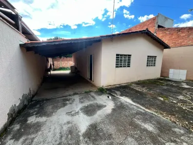 Casa com 2 Quartos à venda, 300m² no Residencial Morada do Bosque, Senador Canedo