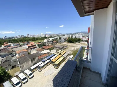 Apartamento com 2 Quartos à venda, 65m² no Praia Comprida, São José