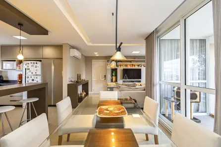 Apartamento com 2 Quartos à venda, 114m² no Centro, Curitiba