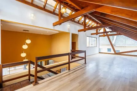 Casa com 5 Quartos para alugar, 457m² no Santa Felicidade, Curitiba