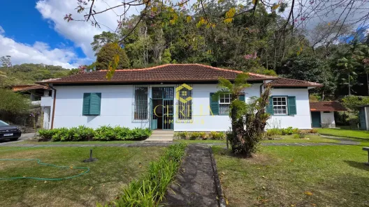 Casa com 3 Quartos à venda, 243m² no Mury, Nova Friburgo