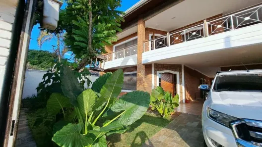 Casa com 3 Quartos à venda, 270m² no Jardim Magnólia, Campinas