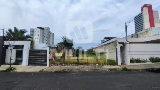 Lote/Terreno com 1 Quarto à venda, 400m² no Brasil, Uberlândia