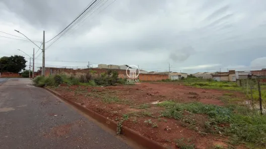 Lote/Terreno à venda, 180m² no Loteamento Novo Primavera, Montes Claros