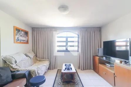 Casa com 5 Quartos à venda, 300m² no Vila Indiana, São Paulo