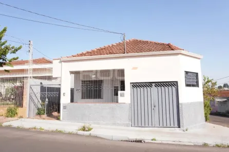 Casa com 2 Quartos à venda, 116m² no Jardim São Carlos, São Carlos