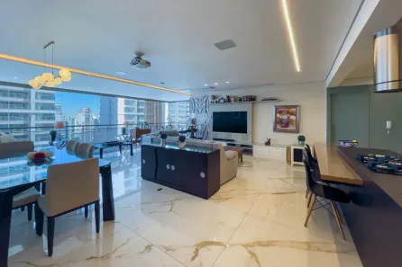 Apartamento com 4 Quartos para alugar, 197m² no Jardim das Acácias, São Paulo