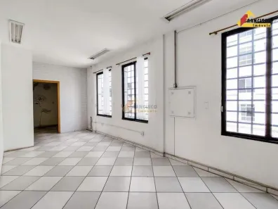 Sala Comercial para alugar, 23m² no Centro, Divinópolis