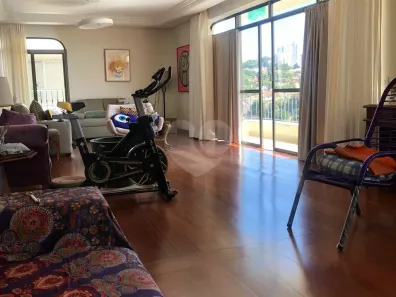 Apartamento com 3 Quartos para alugar, 182m² no Santa Cecília, São Paulo