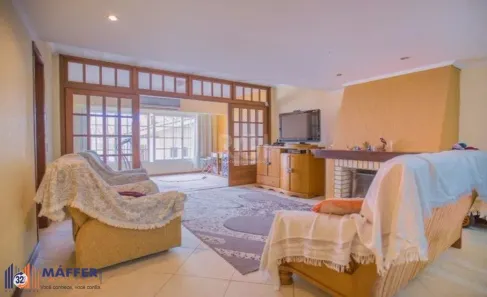 Casa com 3 Quartos à venda, 309m² no Medianeira, Porto Alegre