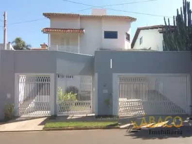Sobrado com 4 Quartos à venda, 298m² no Parque Santa Mônica, São Carlos