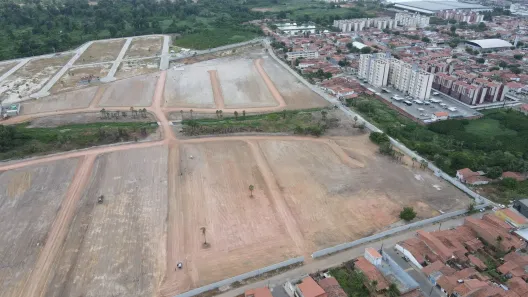 Lote/Terreno à venda, 150m² no Tabapuá, Caucaia