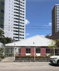 Casa com 3 Quartos para alugar, 445m² no Encruzilhada, Recife