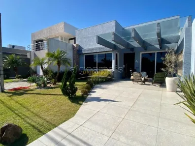 Casa de Condomínio com 4 Quartos à venda, 140m² no XANGRI-LÁ, Xangri-lá