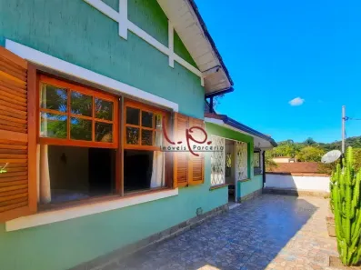 Casa com 4 Quartos à venda, 282m² no Valparaíso, Petrópolis