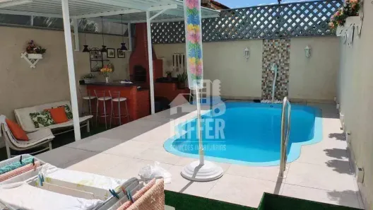 Casa com 4 Quartos à venda, 180m² no Itaipu, Niterói