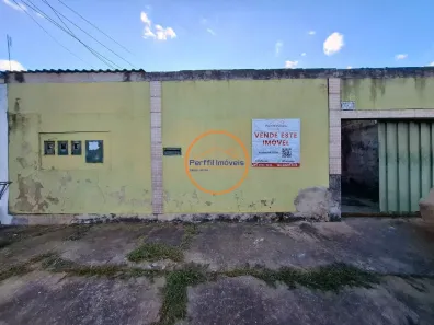 Casa com 5 Quartos à venda, 180m² no Setor Leste, Brasília