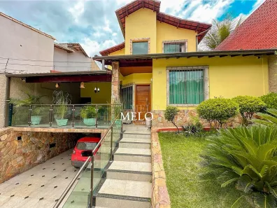 Casa com 3 Quartos à venda, 240m² no Santa Branca, Belo Horizonte