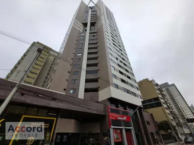 Apartamento com 2 Quartos para alugar, 76m² no Centro, Curitiba