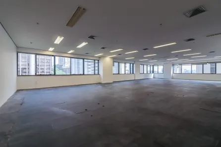 Ponto Comercial para alugar, 258m² no Cidade Monções, São Paulo