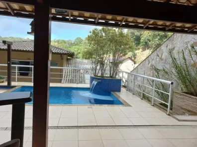 Casa com 4 Quartos para alugar, 400m² no Badu, Niterói