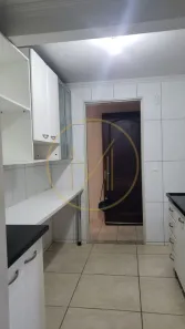 Apartamento com 3 Quartos para alugar, 76m² no Vila Nova, Maringá