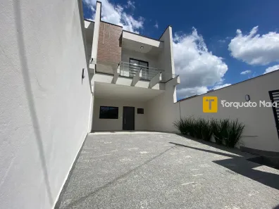 Sobrado com 3 Quartos à venda, 142m² no Costa e Silva, Joinville
