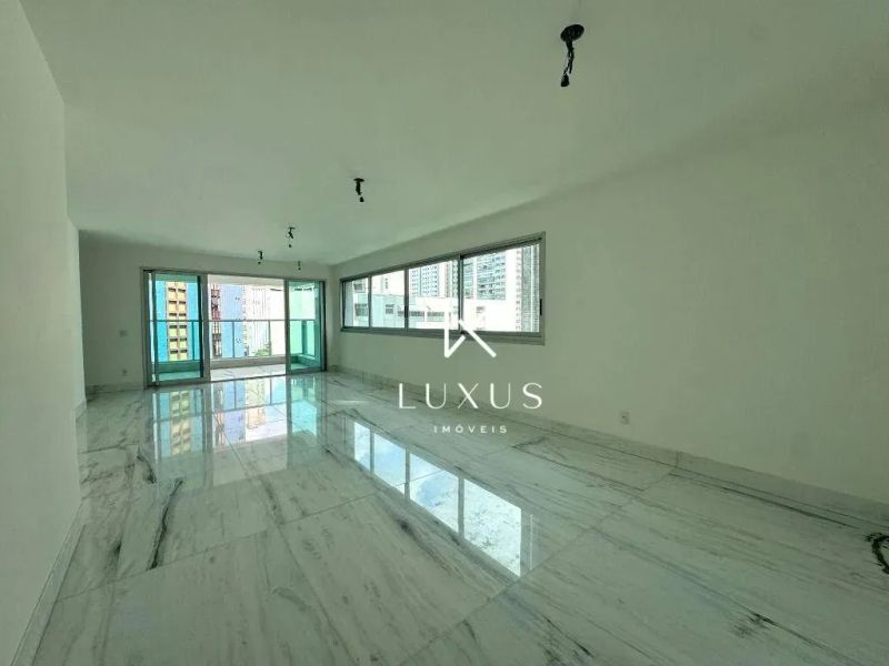 Apartamento com 4 quartos — Funcionários, Belo Horizonte