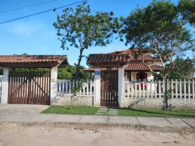 Casa com 4 Quartos à venda, 180m² no Praia Seca, Araruama