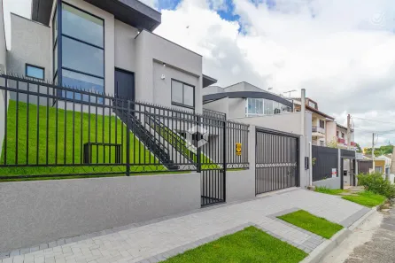 Casa com 4 Quartos à venda, 256m² no Guabirotuba, Curitiba