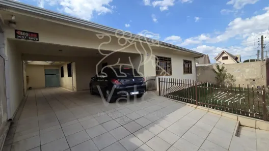 Casa com 3 Quartos à venda, 240m² no Cajuru, Curitiba