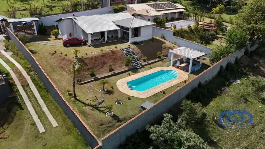 Fazenda/Sítio com 3 Quartos à venda, 1000m² no , Mairinque