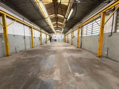 Galpão/Depósito/Armazém para alugar, 860m² no Vila Carrão, São Paulo