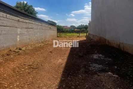 Lote/Terreno à venda, 126m² no Jardim Continental III, Taubaté