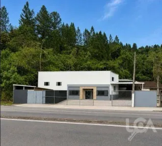 Galpão/Depósito/Armazém para alugar, 560m² no Vila Ponte Seca, Caraguatatuba