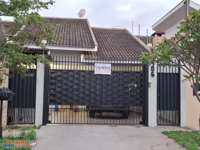 Casa com 3 Quartos à venda, 106m² no Jardim Monte Rei, Maringá
