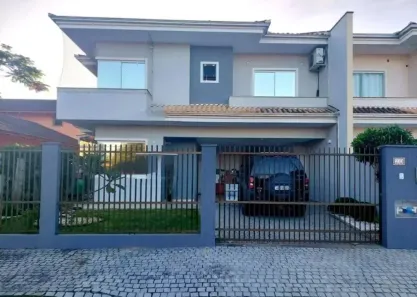 Sobrado com 3 Quartos à venda, 143m² no Saguaçu, Joinville