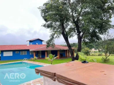 Fazenda/Sítio com 4 Quartos à venda, 200m² no Chácaras Bauruenses, Bauru