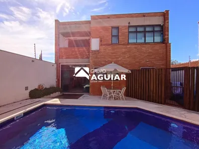 Sobrado com 4 Quartos à venda, 320m² no Vila Nova Valinhos, Valinhos