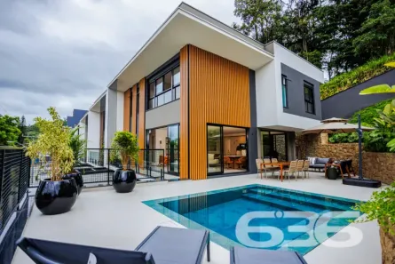 Sobrado com 3 Quartos à venda, 312m² no América, Joinville