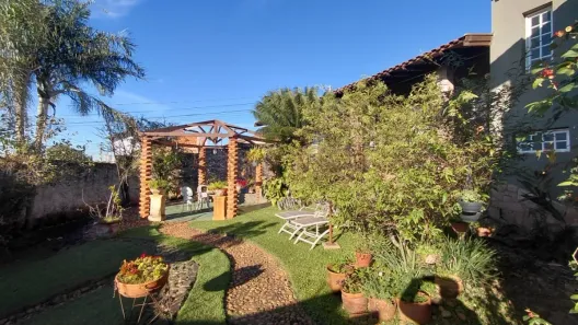 Sobrado com 6 Quartos à venda, 699m² no Madureira, Bauru