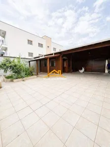 Casa com 4 Quartos à venda, 220m² no Ingá, Betim