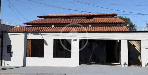 Casa com 3 Quartos à venda, 360m² no Estância Itaici, Caldas Novas