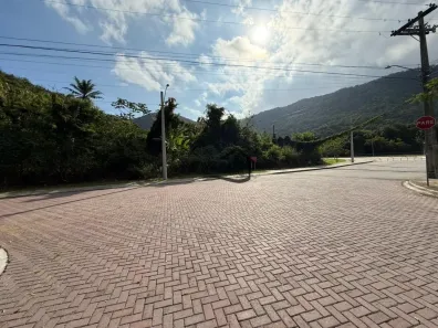 Lote/Terreno à venda, 360m² no Piratininga, Niterói