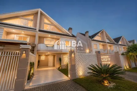 Sobrado com 3 Quartos à venda, 161m² no Boqueirão, Curitiba