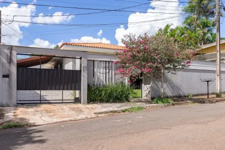 Casa com 4 Quartos à venda, 210m² no Conjunto Residencial Vivendas do Arvoredo, Londrina